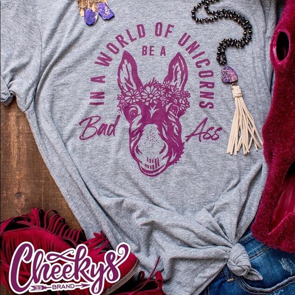 In a world full of unicorns - Picture 1 of 1